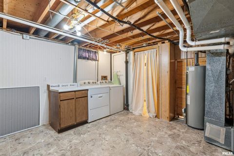 Tiny photo for 305 W SPRING Street, Eldridge, IA 52748 (MLS # QC4269761)