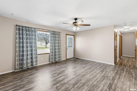 Tiny photo for 305 W SPRING Street, Eldridge, IA 52748 (MLS # QC4269761)