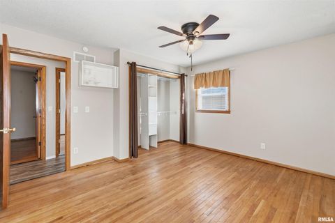 Tiny photo for 305 W SPRING Street, Eldridge, IA 52748 (MLS # QC4269761)