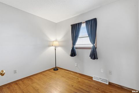 Tiny photo for 305 W SPRING Street, Eldridge, IA 52748 (MLS # QC4269761)