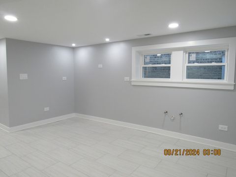 Tiny photo for 5423 N Sawyer Avenue, Chicago, IL 60625 (MLS # 12513506)