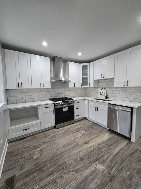 Tiny photo for 5423 N Sawyer Avenue, Chicago, IL 60625 (MLS # 12513506)