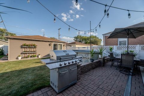 Tiny photo for 3515 LOUIS Street, Franklin Park, IL 60131 (MLS # 12489672)