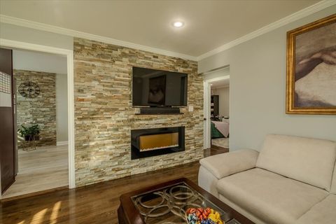 Tiny photo for 3515 LOUIS Street, Franklin Park, IL 60131 (MLS # 12489672)