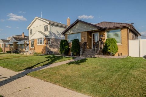Tiny photo for 3515 LOUIS Street, Franklin Park, IL 60131 (MLS # 12489672)
