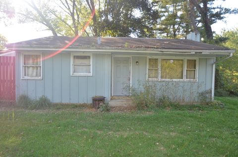 Photo of 510 Willow Run, Rockford, IL 61102 (MLS # 12489539)