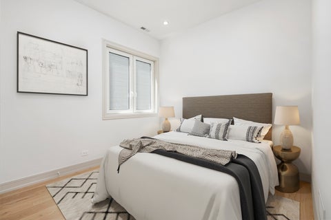 Tiny photo for 4844 N Hermitage Avenue, Chicago, IL 60640 (MLS # 12756287)