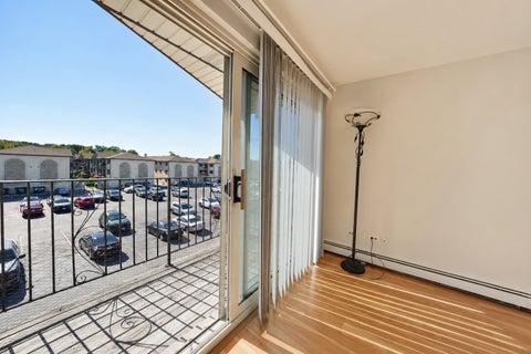 Tiny photo for 8701 W FOSTER Avenue #307, Chicago, IL 60656 (MLS # 12716187)