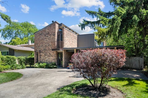 Photo of 365 Green Bay Road, Highland Park, IL 60035 (MLS # 12671733)