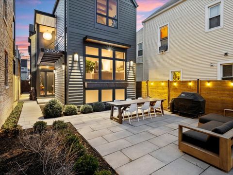 Tiny photo for 2109 W Montrose Avenue, Chicago, IL 60618 (MLS # 12536296)