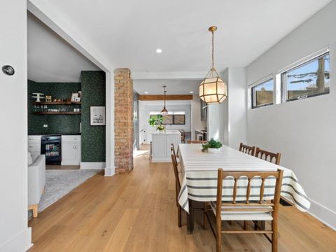 Tiny photo for 2109 W Montrose Avenue, Chicago, IL 60618 (MLS # 12536296)