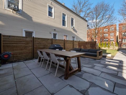 Tiny photo for 2109 W Montrose Avenue, Chicago, IL 60618 (MLS # 12536296)