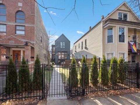 Tiny photo for 2109 W Montrose Avenue, Chicago, IL 60618 (MLS # 12536296)