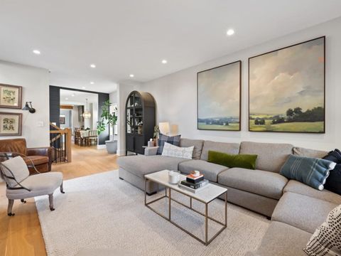 Tiny photo for 2109 W Montrose Avenue, Chicago, IL 60618 (MLS # 12536296)