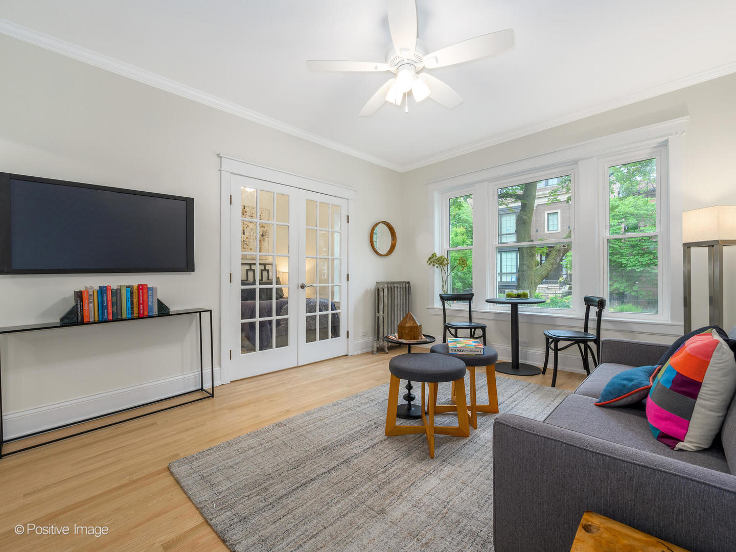 1103 W Wrightwood Avenue 1