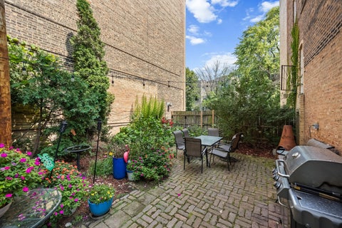 Tiny photo for 6142 N Hamilton Avenue #2N, Chicago, IL 60659 (MLS # 12753619)