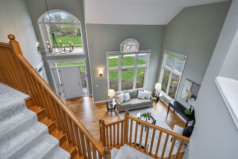 Tiny photo for 640 Kendridge Court, Aurora, IL 60502 (MLS # 12636152)