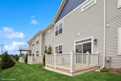 Tiny photo for 276 Masters Drive, Addison, IL 60101 (MLS # 12574998)