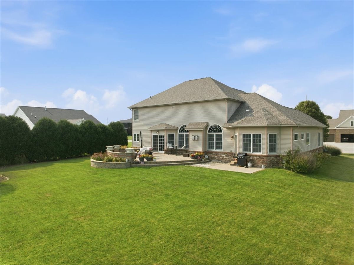 1203 Silver Oak Circle