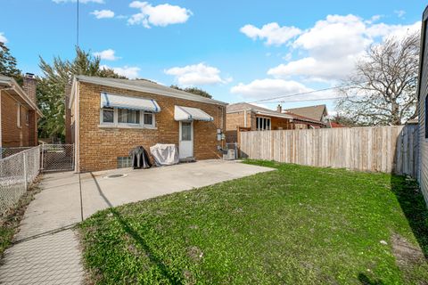 Tiny photo for 8627 S KOSTNER Avenue, Chicago, IL 60652 (MLS # 12573631)