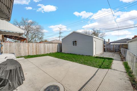 Tiny photo for 8627 S KOSTNER Avenue, Chicago, IL 60652 (MLS # 12573631)