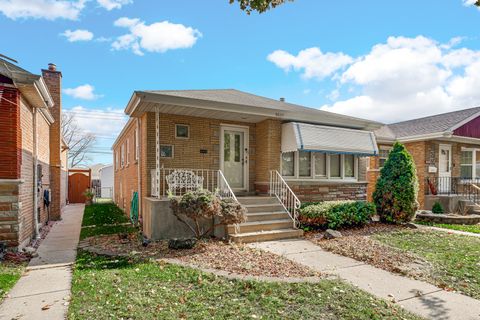 Tiny photo for 8627 S KOSTNER Avenue, Chicago, IL 60652 (MLS # 12573631)