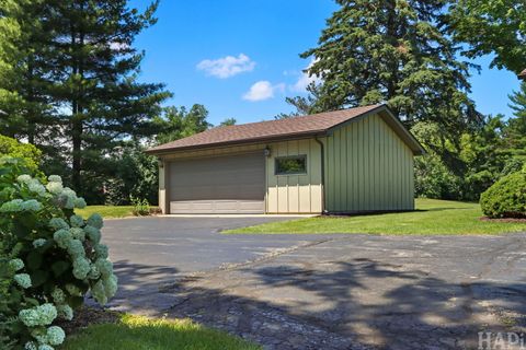 Tiny photo for 1702 Breezy Lawn Road, Spring Grove, IL 60081 (MLS # 12681060)