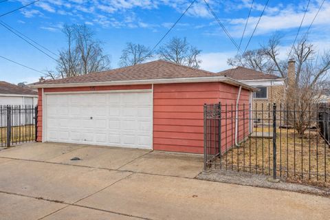 Tiny photo for 129 Rice Avenue, Bellwood, IL 60104 (MLS # 12563979)