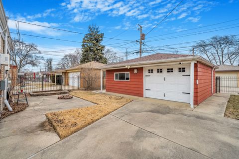 Tiny photo for 129 Rice Avenue, Bellwood, IL 60104 (MLS # 12563979)