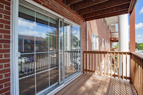 Tiny photo for 6135 W 94th Street #B1, Oak Lawn, IL 60453 (MLS # 12693964)