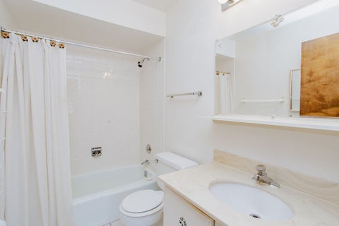Tiny photo for 6135 W 94th Street #B1, Oak Lawn, IL 60453 (MLS # 12693964)