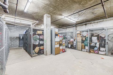 Tiny photo for 465 W Dominion Drive #1302, Wood Dale, IL 60191 (MLS # 12387539)