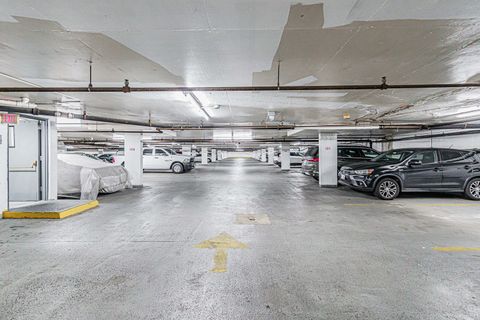 Tiny photo for 465 W Dominion Drive #1302, Wood Dale, IL 60191 (MLS # 12387539)