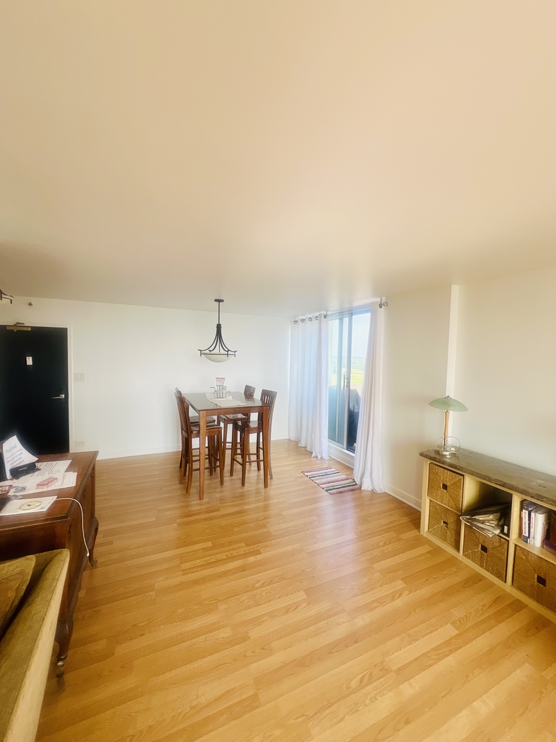 465 W Dominion Drive 1302