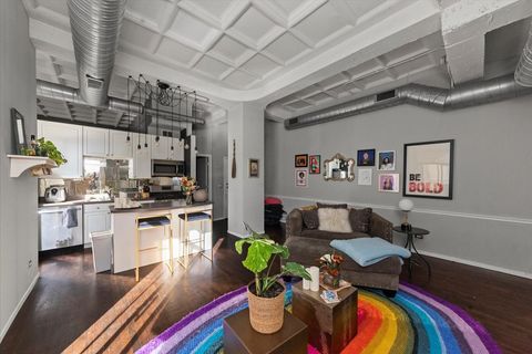 Tiny photo for 1307 S Wabash Avenue #605, Chicago, IL 60605 (MLS # 12502477)