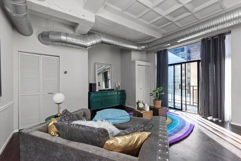 Tiny photo for 1307 S Wabash Avenue #605, Chicago, IL 60605 (MLS # 12502477)