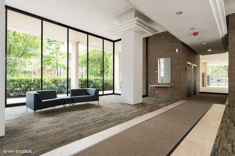 1401 E 55th Street 315N