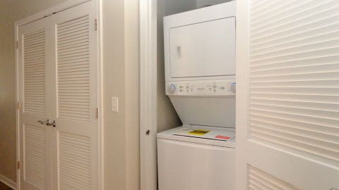 Tiny photo for 347 E 25TH Place #2E, Chicago, IL 60616 (MLS # 12711997)