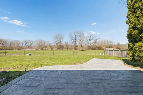 Tiny photo for 1404 Carriage Lane, Bolingbrook, IL 60490 (MLS # 12615460)