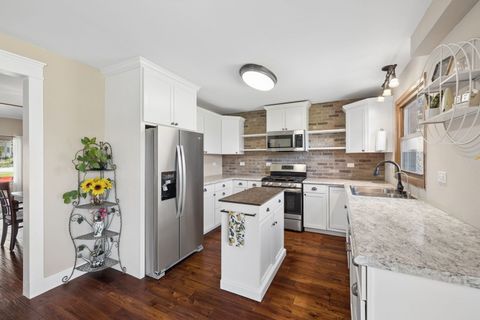 Tiny photo for 1404 Carriage Lane, Bolingbrook, IL 60490 (MLS # 12615460)