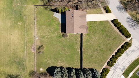 Tiny photo for 1404 Carriage Lane, Bolingbrook, IL 60490 (MLS # 12615460)