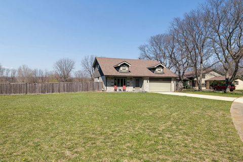 Tiny photo for 1404 Carriage Lane, Bolingbrook, IL 60490 (MLS # 12615460)