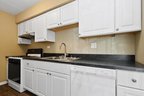 Tiny photo for 10811 S Keating Avenue #2SW, Oak Lawn, IL 60453 (MLS # 12744204)
