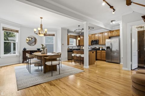 Tiny photo for 1244 W ARDMORE Avenue, Chicago, IL 60660 (MLS # 12684537)