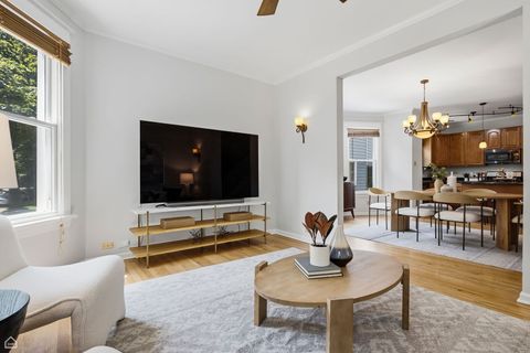 Tiny photo for 1244 W ARDMORE Avenue, Chicago, IL 60660 (MLS # 12684537)