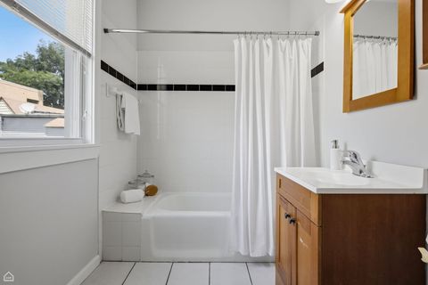 Tiny photo for 1244 W ARDMORE Avenue, Chicago, IL 60660 (MLS # 12684537)