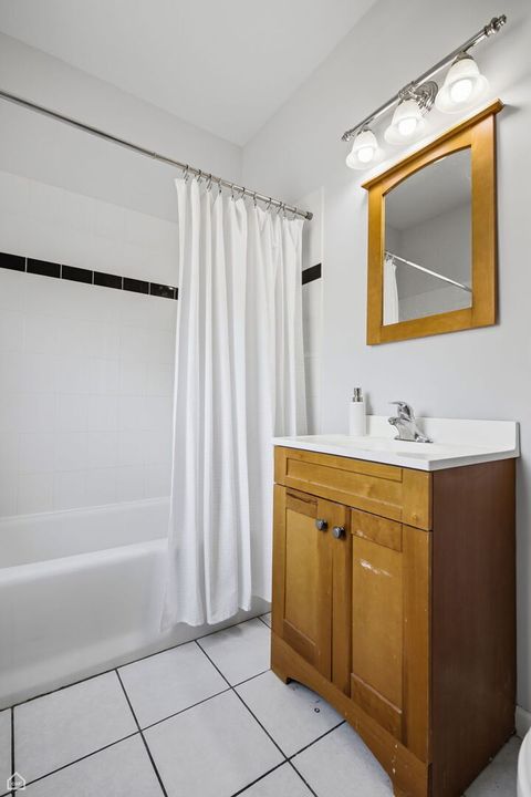 Tiny photo for 1244 W ARDMORE Avenue, Chicago, IL 60660 (MLS # 12684537)