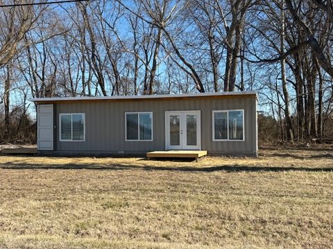 Tiny photo for 1416 Dallas Road, Murphysboro, IL 62966 (MLS # 12553838)
