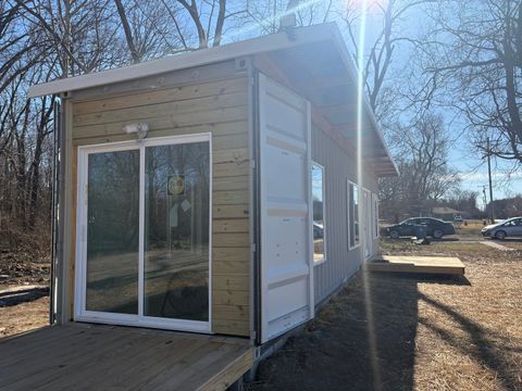 Tiny photo for 1416 Dallas Road, Murphysboro, IL 62966 (MLS # 12553838)