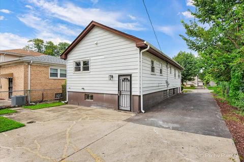 Tiny photo for Maywood, IL 60153 (MLS # 12517787)